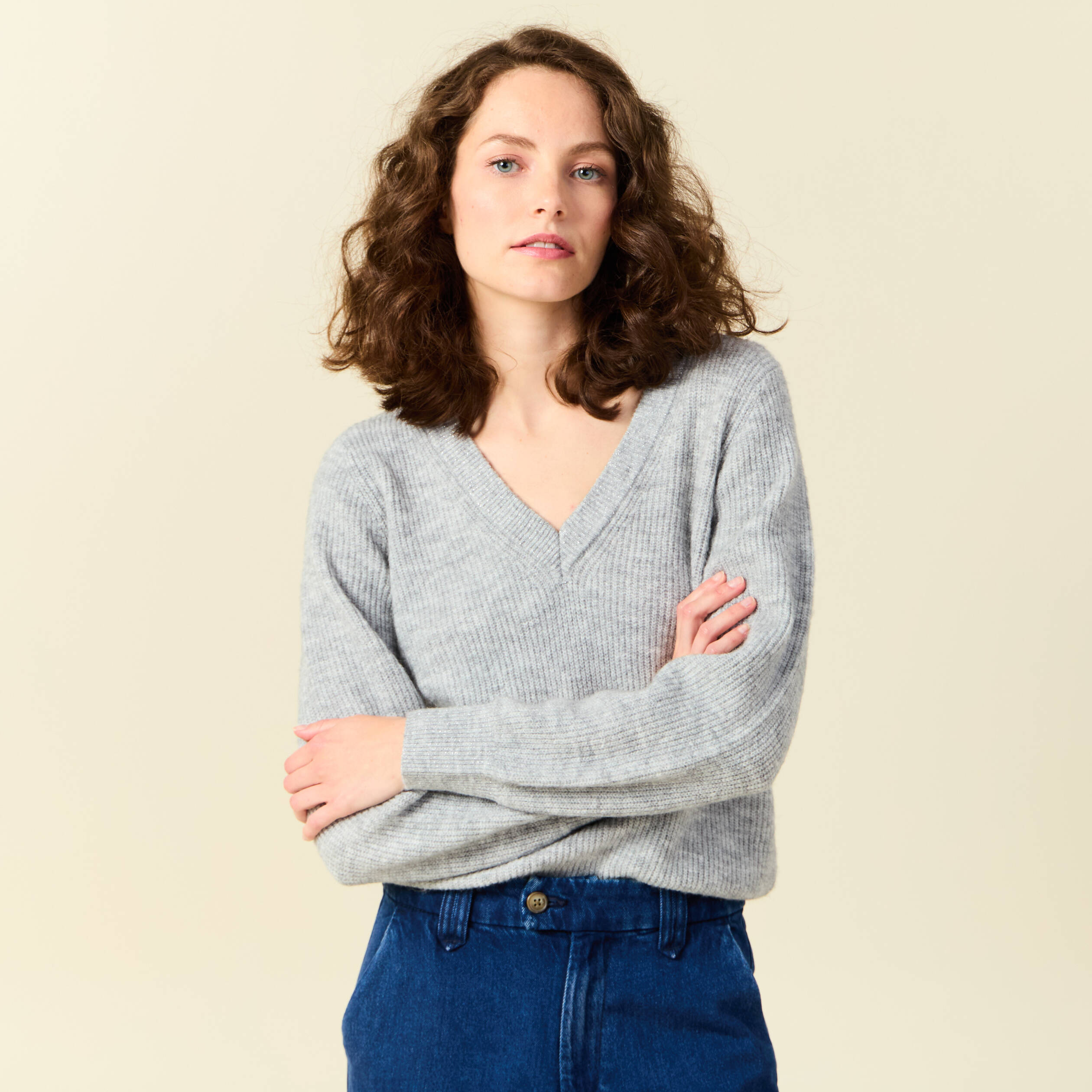 Pull gris femme col v sale