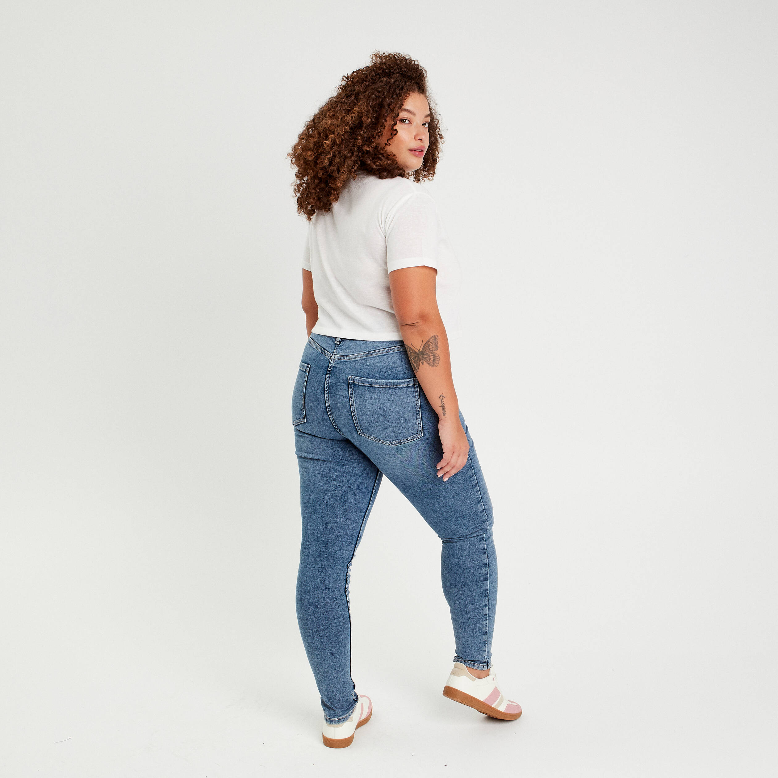 Retailer jean skinny femme taille haute