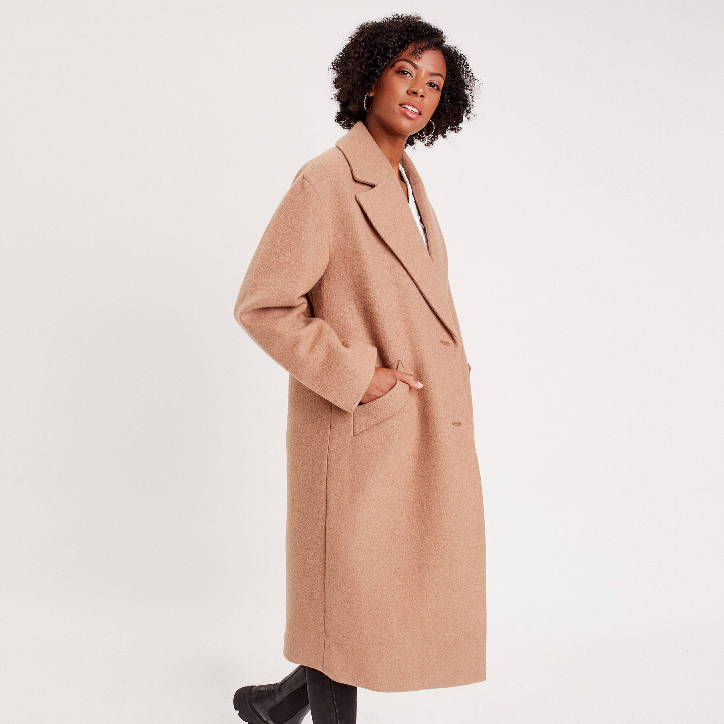 Manteau femme camel mi long sale